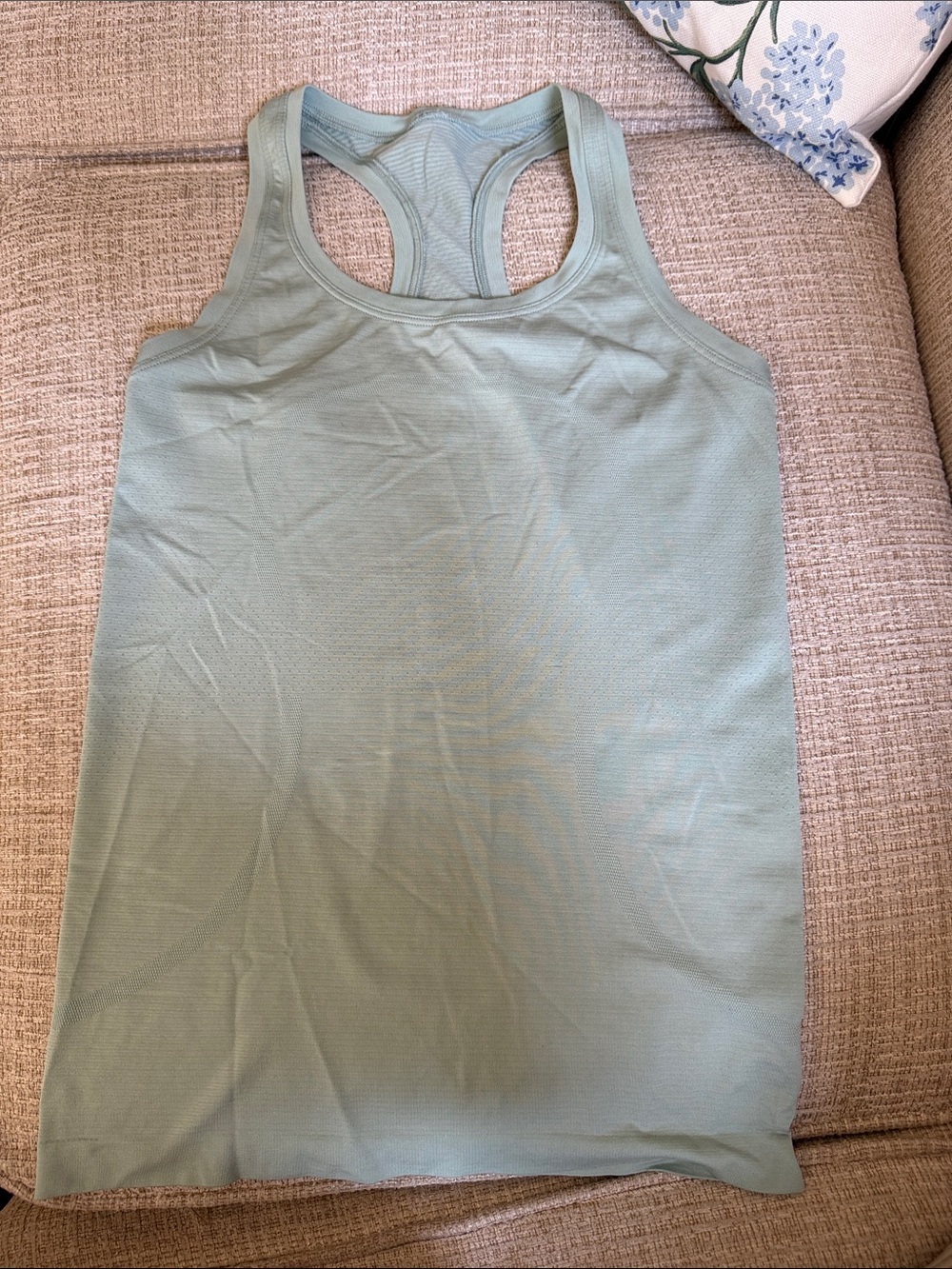 Lululemon Swiftly Tech tank